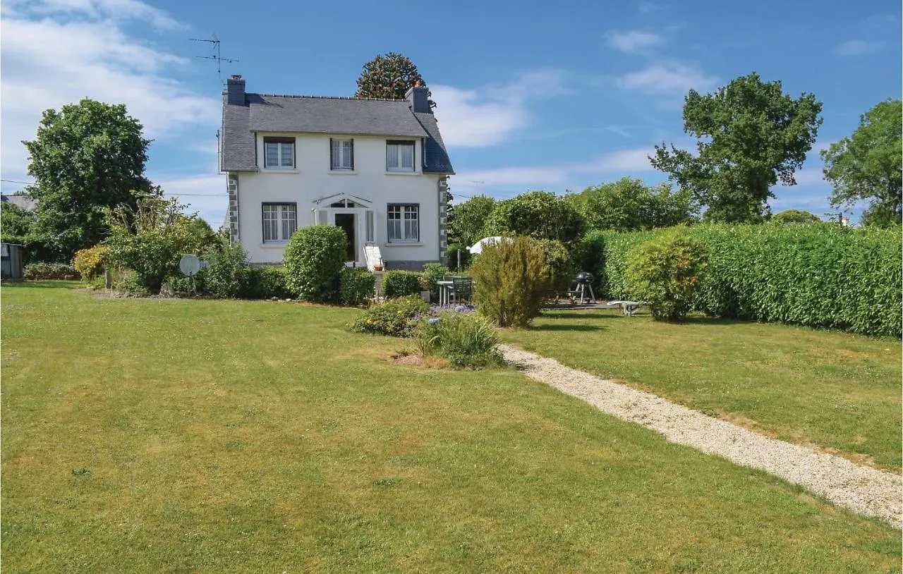 3 Bedroom Gorgeous Home In Plouaret 0*,